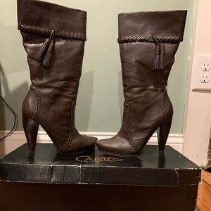 Carlos Santana boots